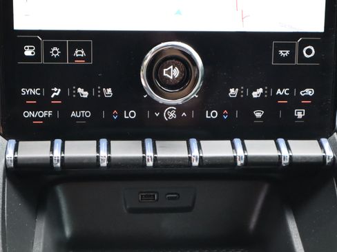 Used 2026 GMC Terrain AT4 w/ Convenience Package III AWD/4WD image 39