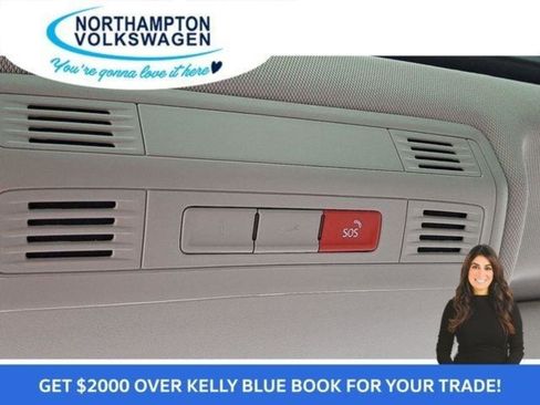 New 2025 Volkswagen Taos SEL image 18