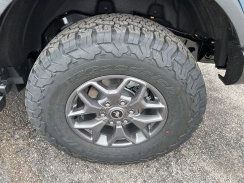 New 2025 Ford Bronco Badlands image 21