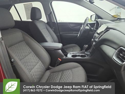 Used 2021 Chevrolet Equinox LT FWD image 34