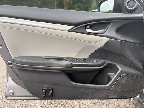 Used 2019 Honda Civic EX image 15