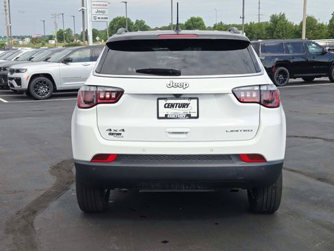 Used 2025 Jeep Compass Limited AWD/4WD image 5