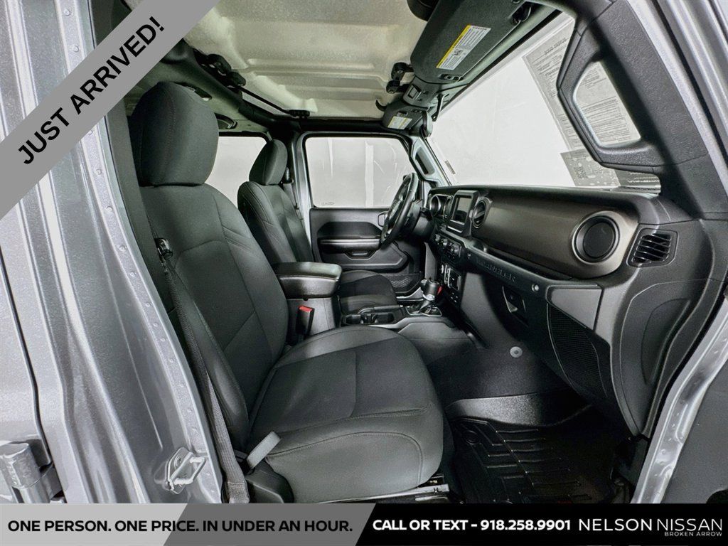 Used 2018 Jeep Wrangler Unlimited Sport S AWD/4WD image 26