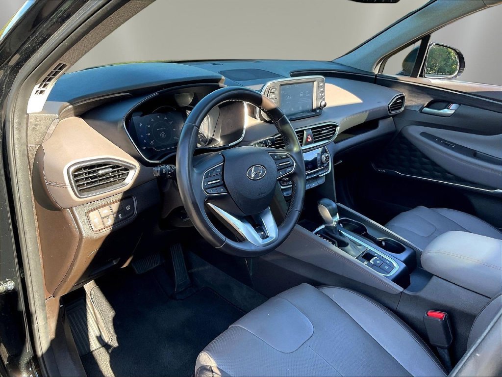 Used 2020 Hyundai Santa Fe SEL w/ Convenience + Premium Package FWD image 19