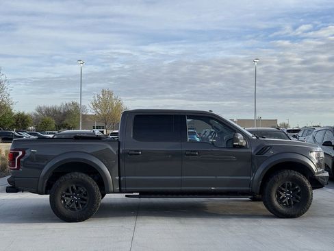 Used 2018 Ford F150 Raptor w/ Equipment Group 802A Luxury image 3