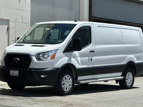 Used 2021 Ford Transit 250 Low Roof w/ Exterior Upgrade Package RWD image 8