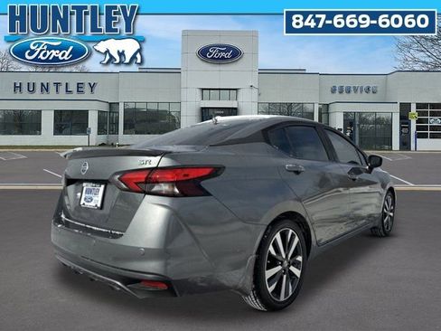 Used 2020 Nissan Versa SR w/ Convenience Package image 5