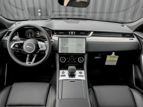 New 2026 Jaguar F-PACE R-Dynamic S image 19