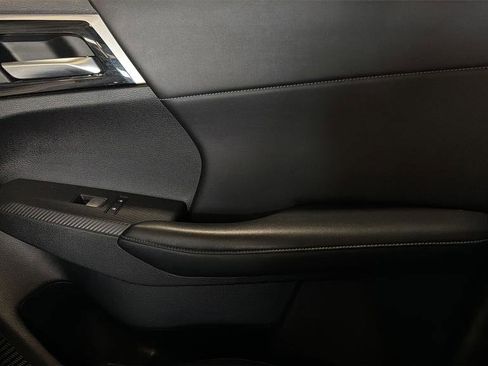 Used 2023 Mitsubishi Outlander SE Black Edition AWD/4WD image 19