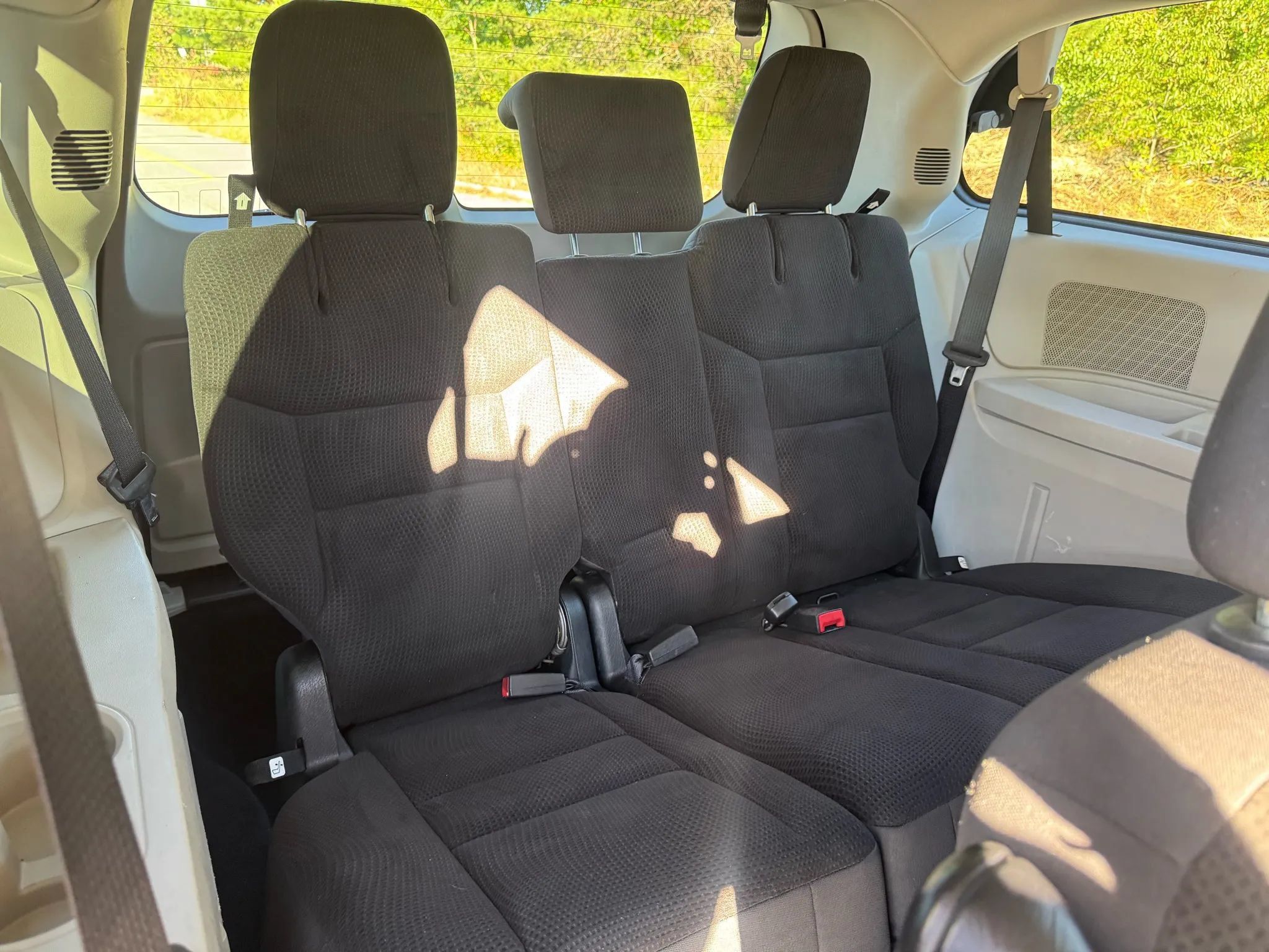 Used 2018 Dodge Grand Caravan SE w/ UConnect Hands-Free Group FWD image 13