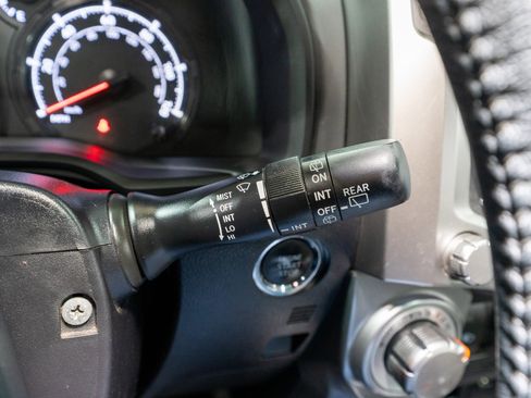 Used 2020 Toyota 4Runner SR5 Premium w/ Moonroof Package image 28