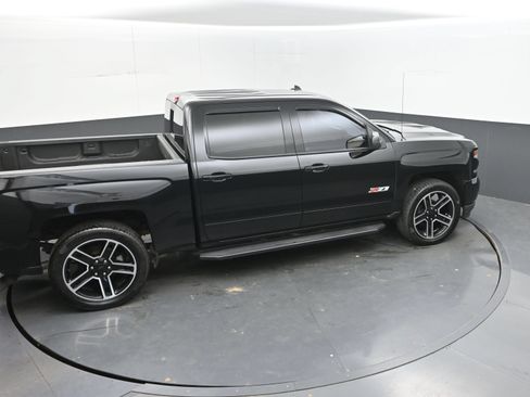 Used 2018 Chevrolet Silverado 1500 LTZ Z71 w/ LTZ Plus Package AWD/4WD image 34