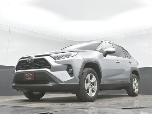 Used 2020 Toyota RAV4 XLE w/ Convenience Package AWD/4WD image 43