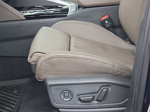 Used 2025 Audi Q5 Prestige image 32