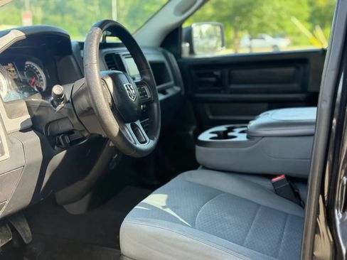 Used 2016 RAM 1500 Express AWD/4WD image 10
