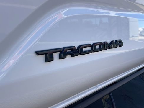 Used 2024 Toyota Tacoma TRD Off-Road w/ TRD Off Road Premium Package image 11