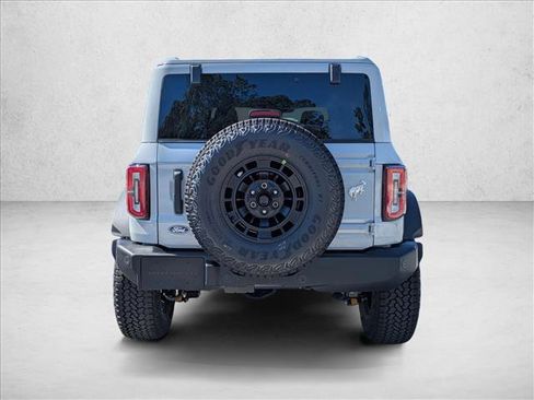 New 2026 Ford Bronco Outer Banks w/ Sasquatch Package image 9