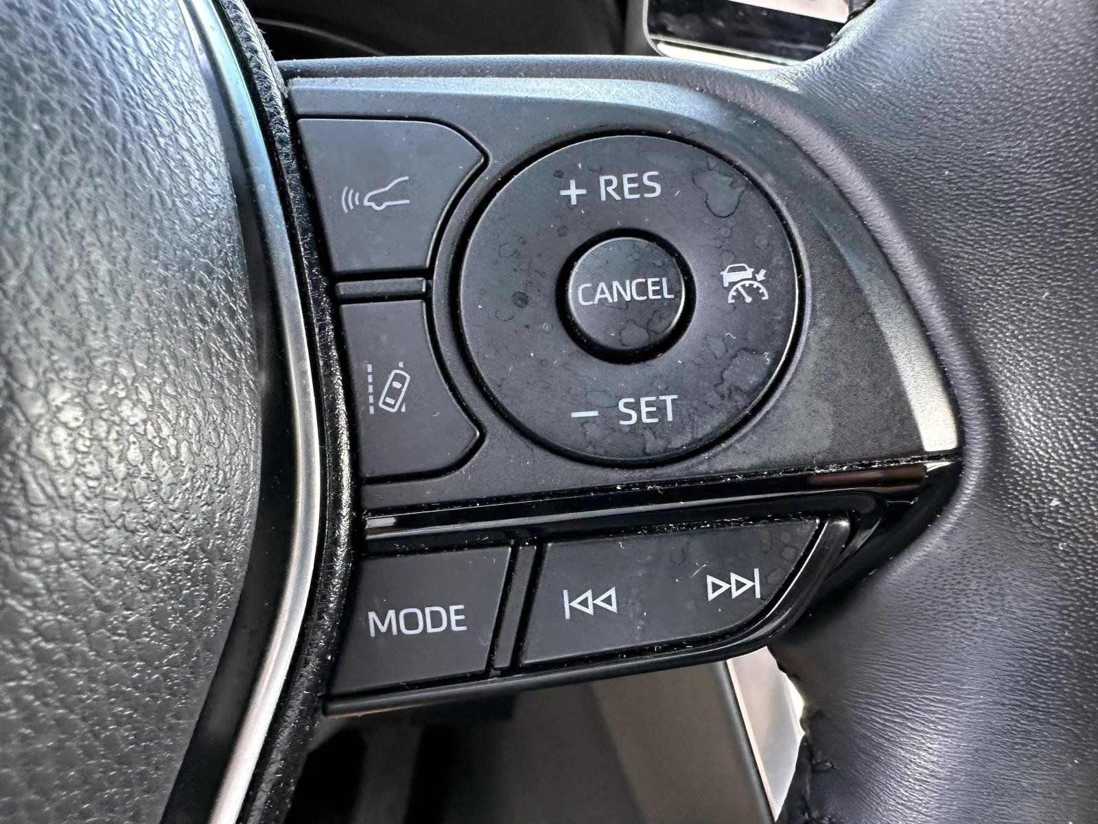 Used 2024 Toyota Venza Nightshade AWD/4WD image 31