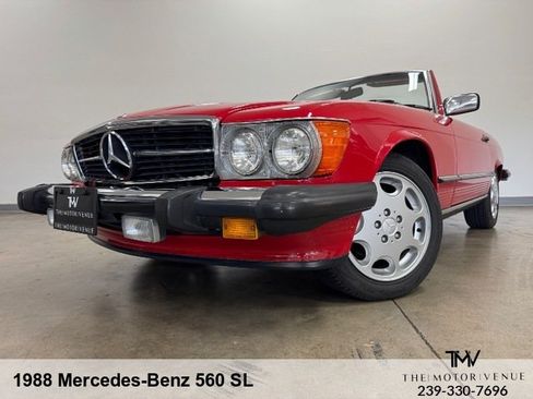 Used 1988 Mercedes-Benz 560 SL image 6