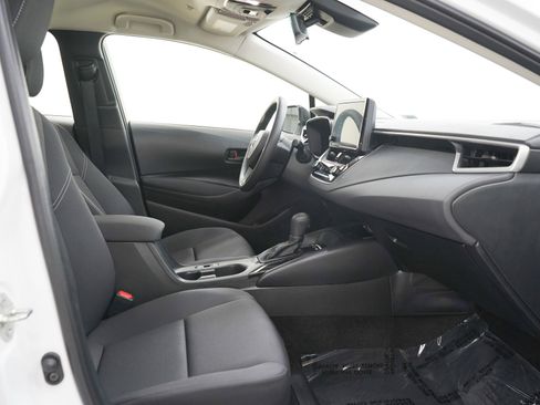 Used 2026 Toyota Corolla LE w/ LE Premium Package AWD/4WD image 11