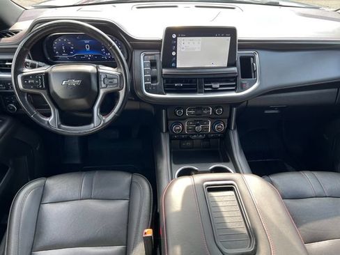 Used 2022 Chevrolet Suburban RST w/ Luxury Package AWD/4WD image 2