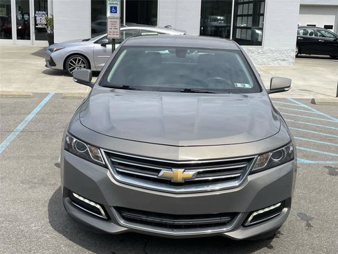 Used 2019 Chevrolet Impala LT w/ LT Convenience Package FWD image 8