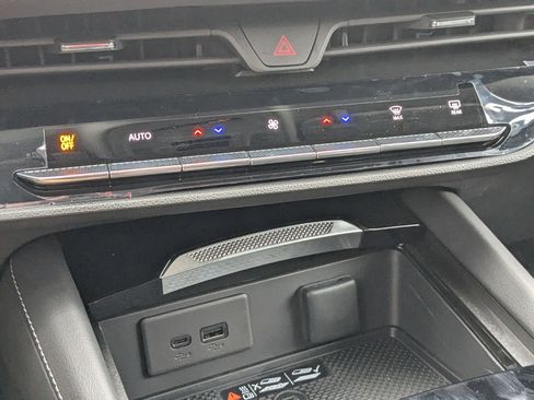 New 2025 Buick Envision Sport Touring image 20