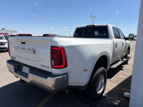Certified 2026 RAM 3500 Laramie AWD/4WD image 3