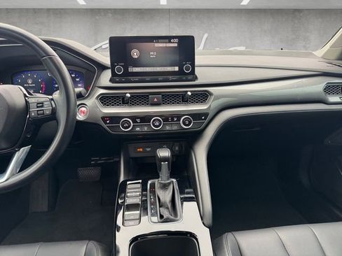 Used 2024 Acura Integra image 3