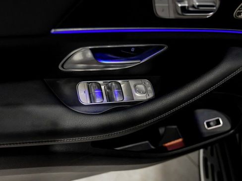 Used 2024 Mercedes-Benz GLS 450 4MATIC image 40