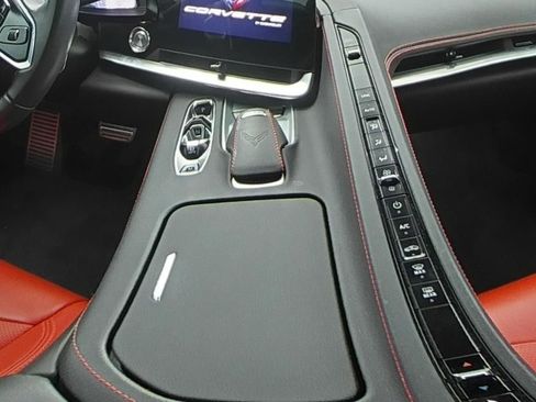 Used 2022 Chevrolet Corvette Stingray Coupe w/ 1LT RWD image 13