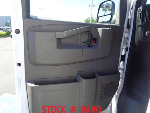 Used 2024 GMC Savana 2500 w/ Driver Convenience Package image 14