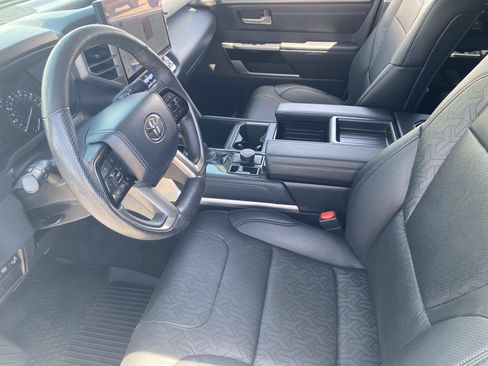 Used 2022 Toyota Tundra Limited w/ TRD Off-Road Package AWD/4WD image 17