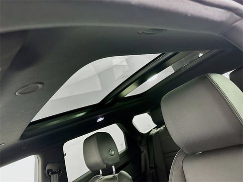 Used 2026 Land Rover Range Rover Evoque S image 14