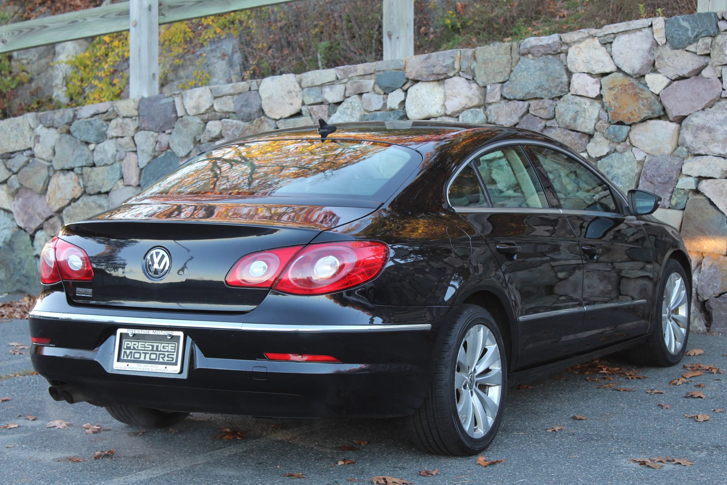 Used 2010 Volkswagen CC Sport FWD image 9