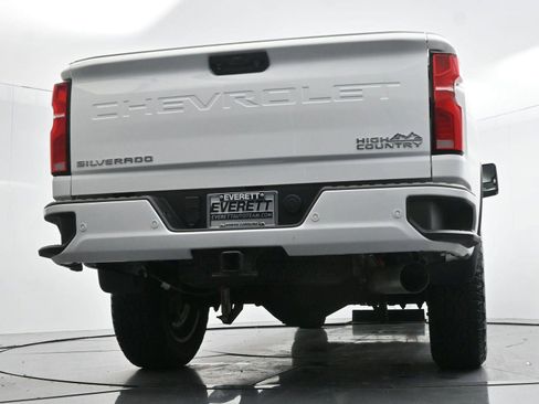 Used 2024 Chevrolet Silverado 2500 High Country w/ Technology Package AWD/4WD image 41