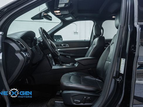 Used 2018 Ford Explorer Sport w/ Equipment Group 401A image 11