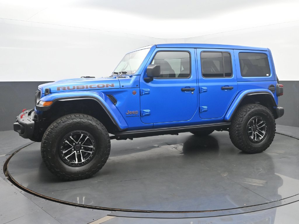 Used 2025 Jeep Wrangler Unlimited Rubicon AWD/4WD image 2