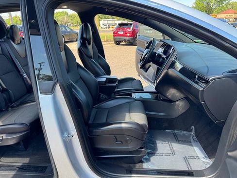 Used 2018 Tesla Model X 100D AWD/4WD image 24