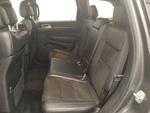 Used 2019 Jeep Grand Cherokee Altitude image 18