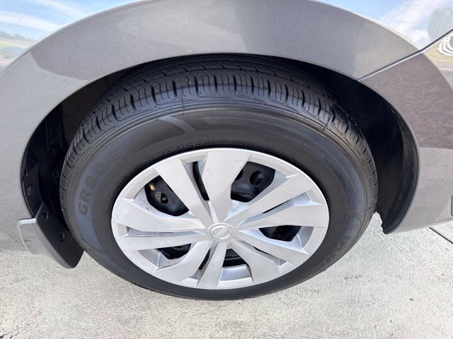 Used 2024 Nissan Versa S w/ Trunk Package FWD image 29