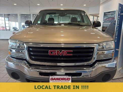 Used 2004 GMC Sierra 1500 4x4 Regular Cab w/ Light Duty Power Package image 2