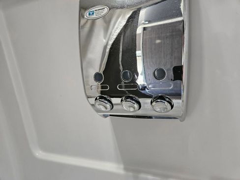 Used 2014 Mercedes-Benz Sprinter 3500 image 45