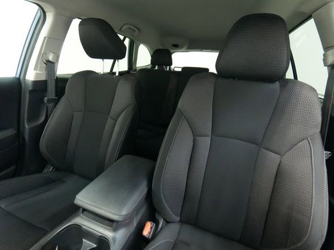 Used 2022 Subaru Outback Premium image 14