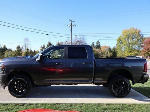 Used 2025 RAM 2500 Laramie w/ Night Edition image 34