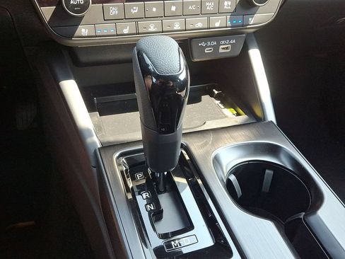 New 2026 Subaru Outback Touring AWD/4WD image 15