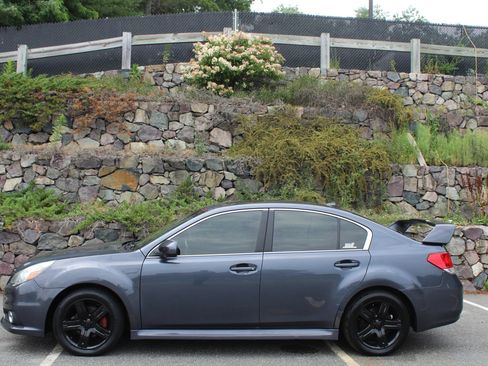 Used 2014 Subaru Legacy 2.5i Premium w/ Moonroof Package AWD/4WD image 6