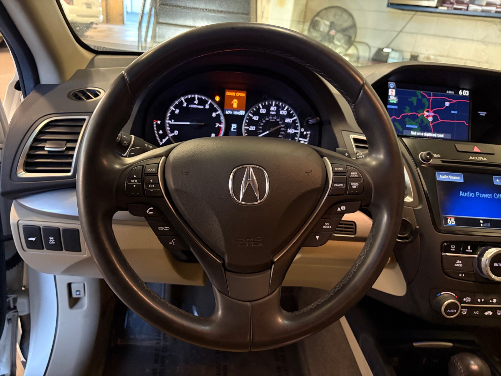 Used 2017 Acura RDX w/ Technology Package AWD/4WD image 9