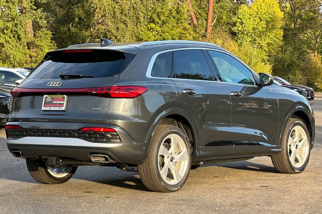 Certified 2025 Audi Q5 Premium Plus AWD/4WD image 7