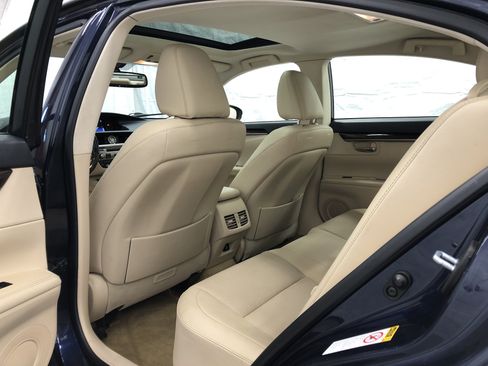 Used 2015 Lexus ES 350 image 10